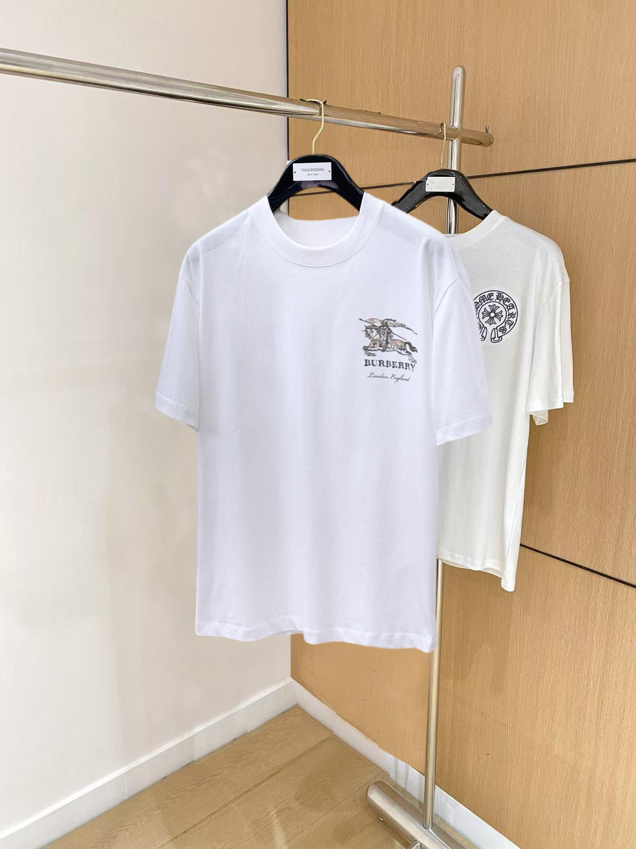 short sleeves